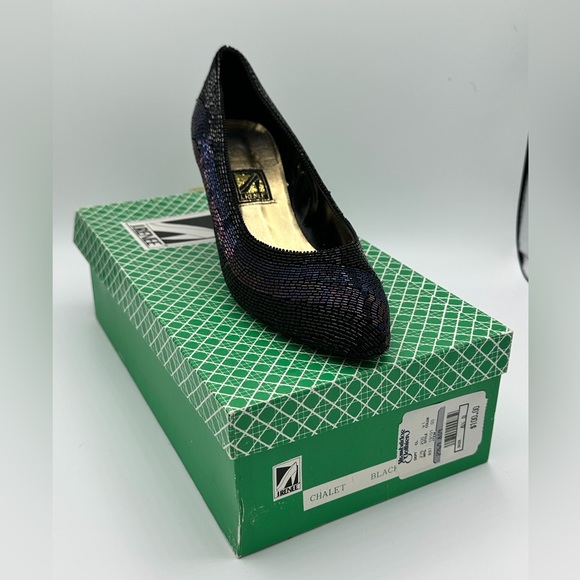 J.Renee High Heels - Picture 2 of 6